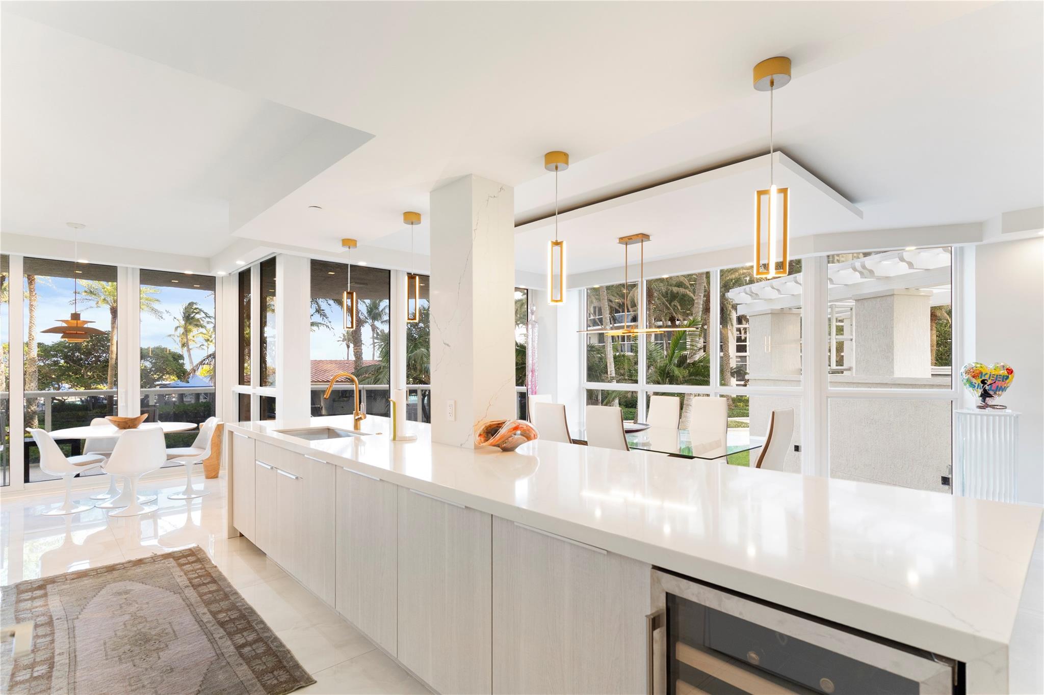 3200 N Ocean Blvd C-408, Fort Lauderdale, FL, 33308/$2,900,000 2 3200 N Ocean Blvd C-408