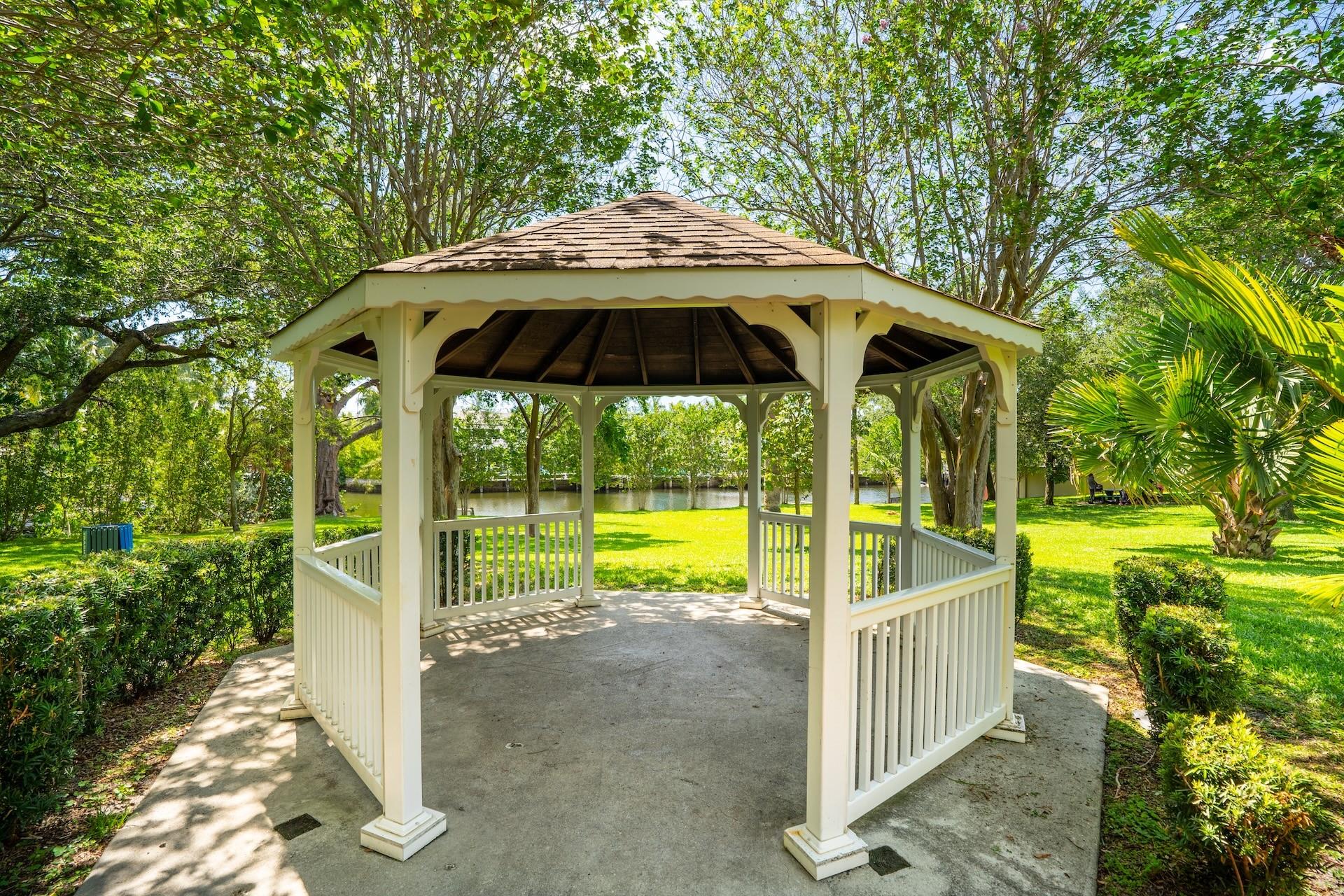 Oak Ridge Amd 10-48 B - Residential Lease