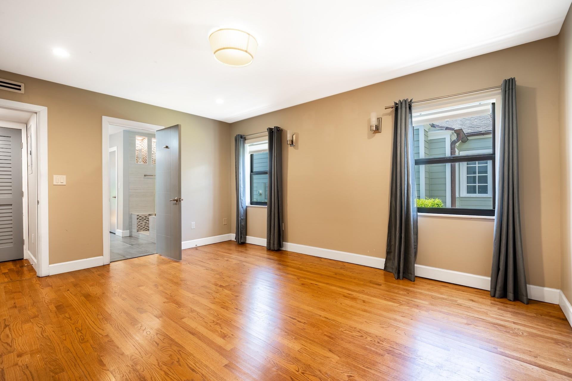 Oak Ridge Amd 10-48 B - Residential Lease