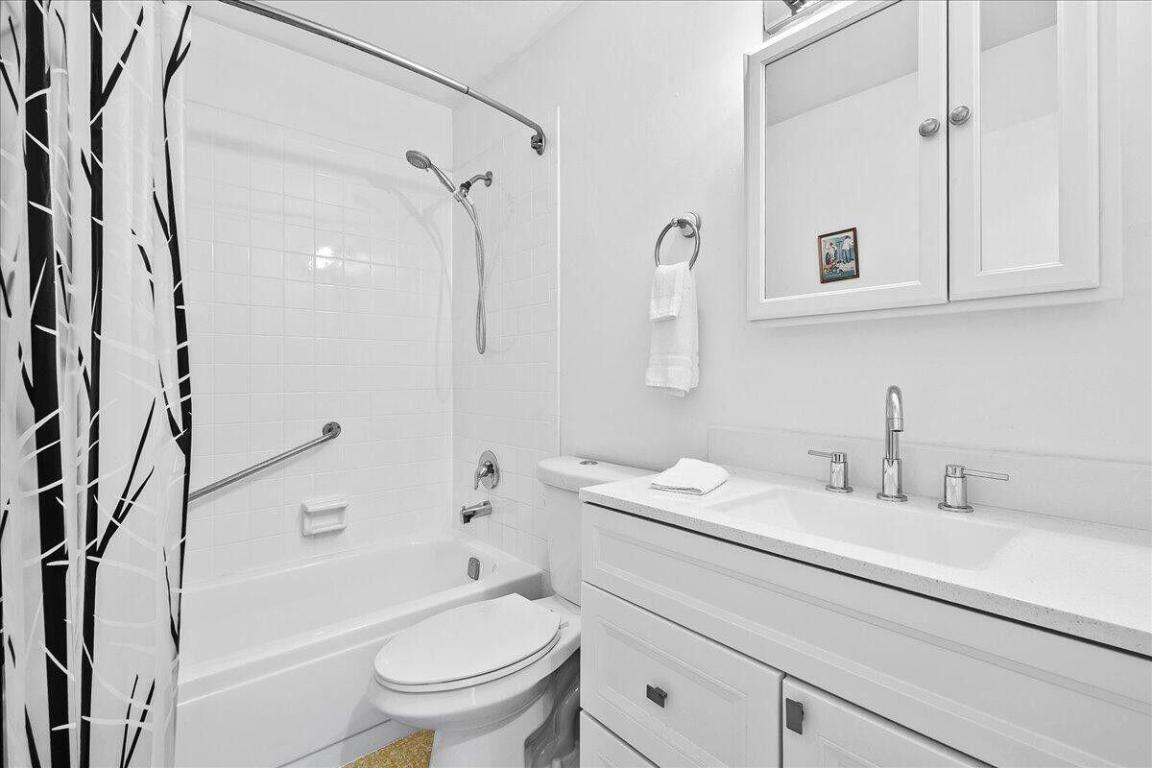 COVERED BRIDGE CONDO - Residential