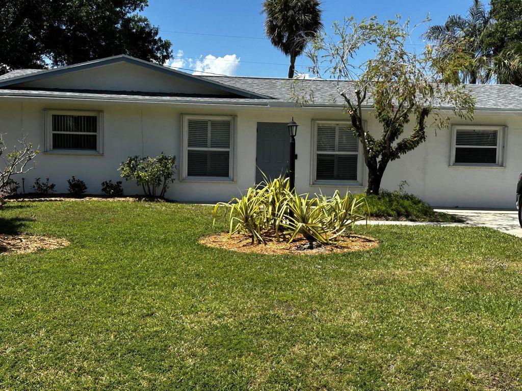 Photo of 4907 Palm Drive, Fort Pierce, FL 34982 (MLS # R11076988)