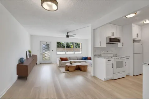 1067 Newport Q Drive, Deerfield Beach, FL MLS: R11092873