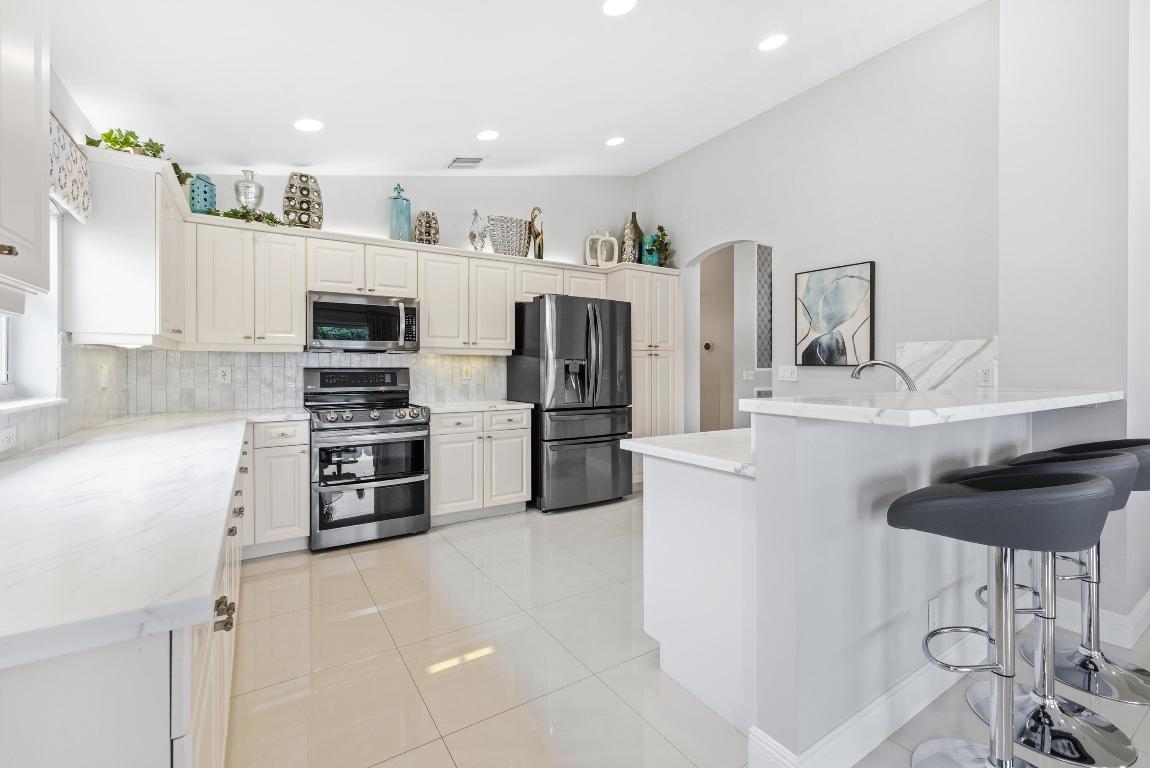 TOWNE PARK TR J - Residential