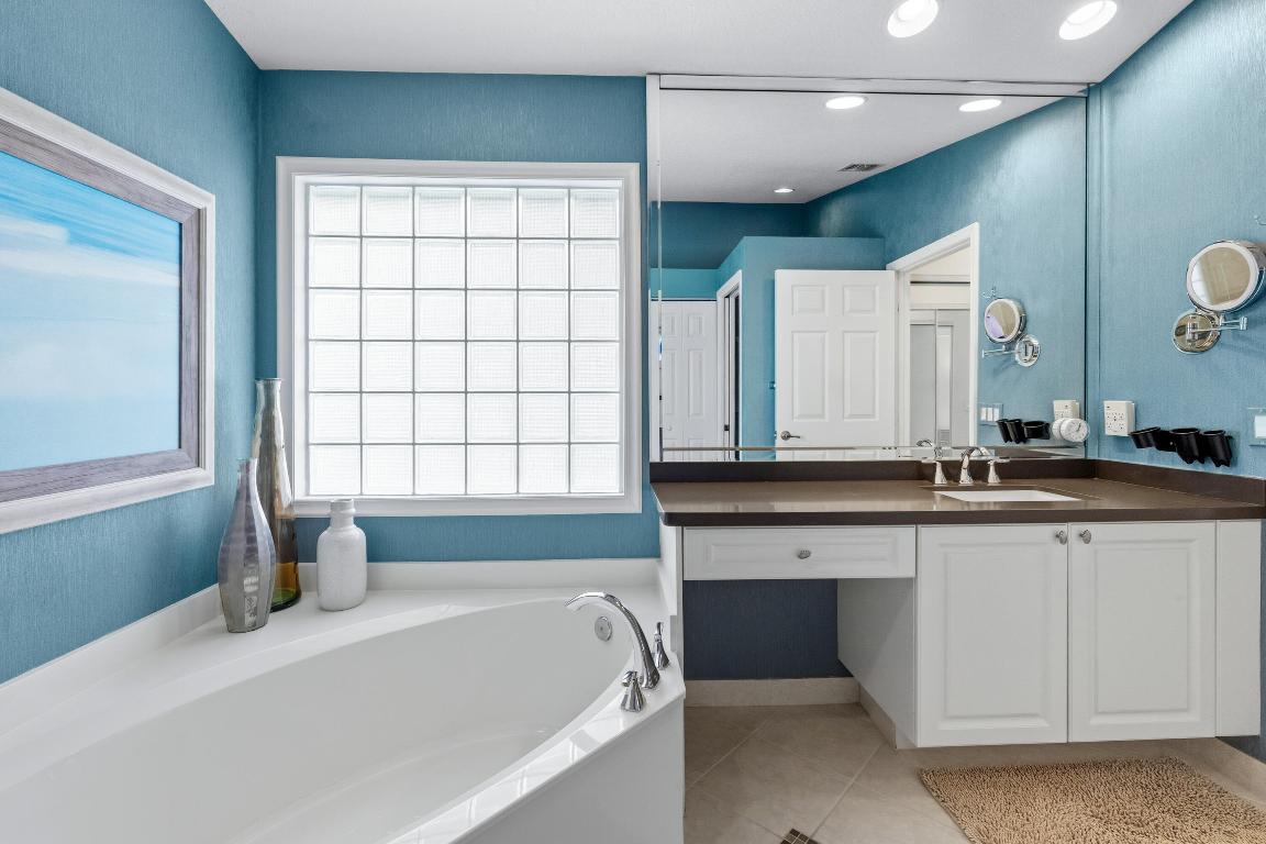 TOWNE PARK TR J - Residential