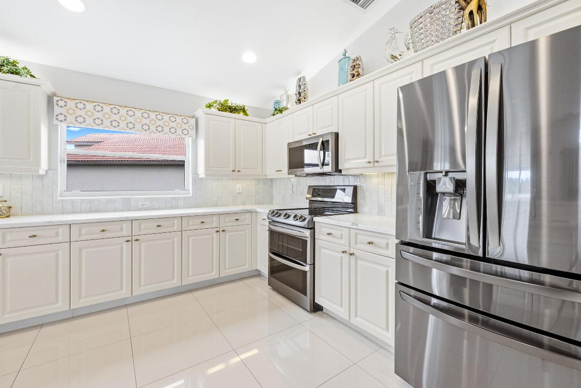 TOWNE PARK TR J - Residential