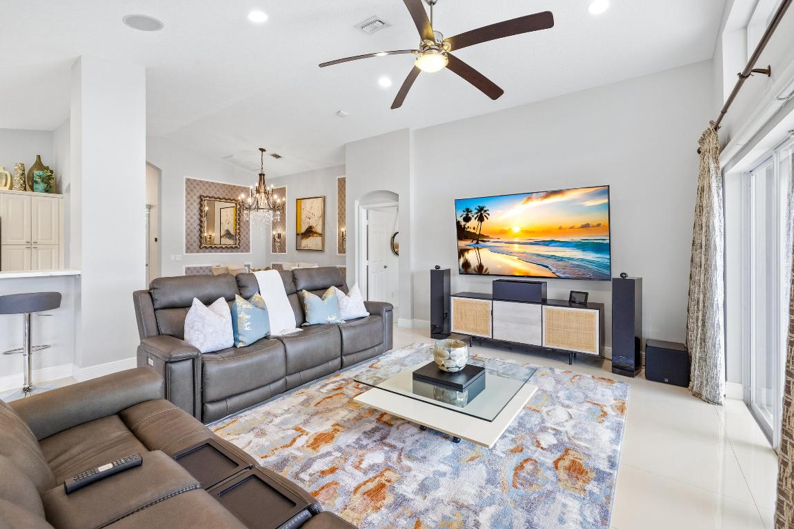 TOWNE PARK TR J - Residential