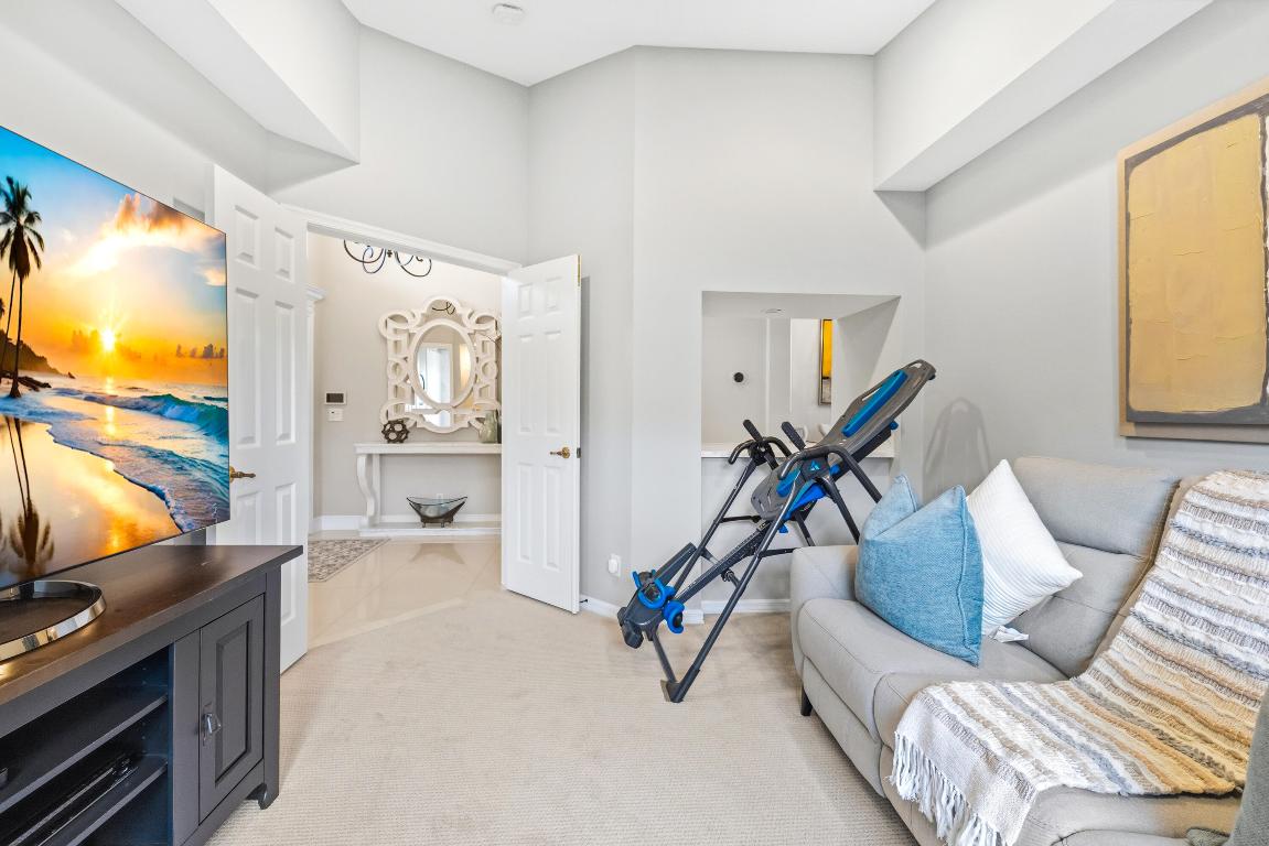 TOWNE PARK TR J - Residential