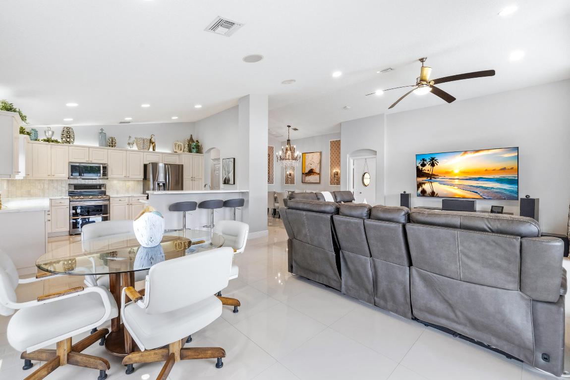 TOWNE PARK TR J - Residential