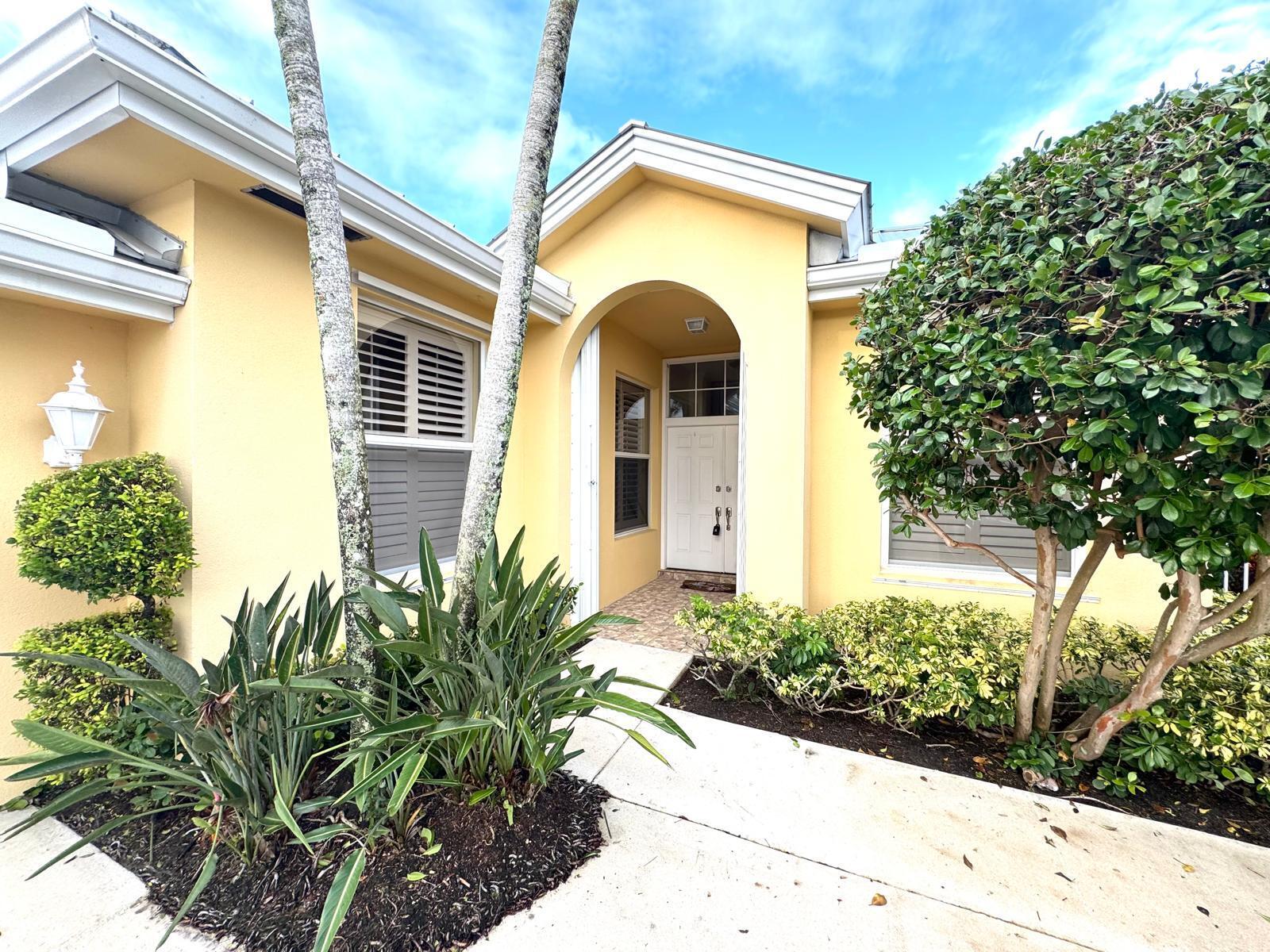 THE MEADOWS AT MARTIN DOWNS - Residential Lease