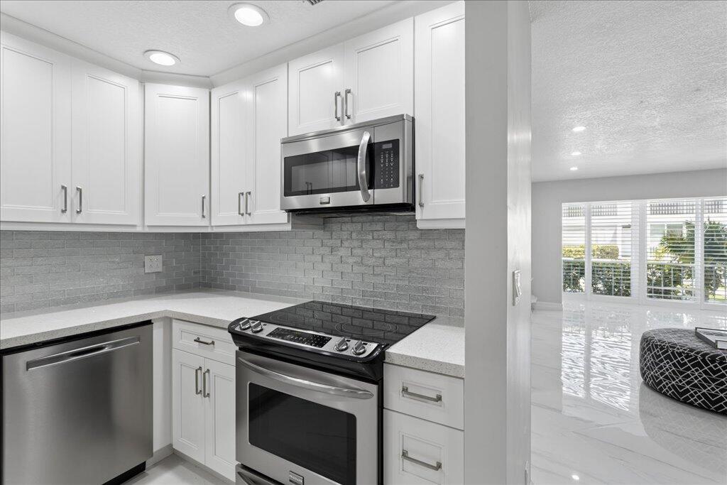 BAY COLONY CLUB CONDO - Residential