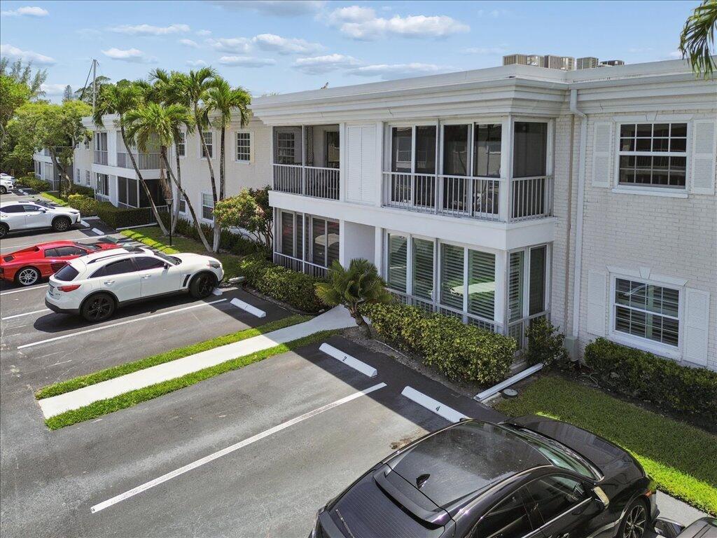 BAY COLONY CLUB CONDO - Residential
