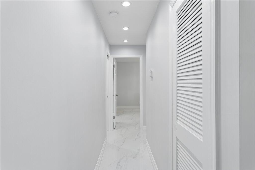 BAY COLONY CLUB CONDO - Residential