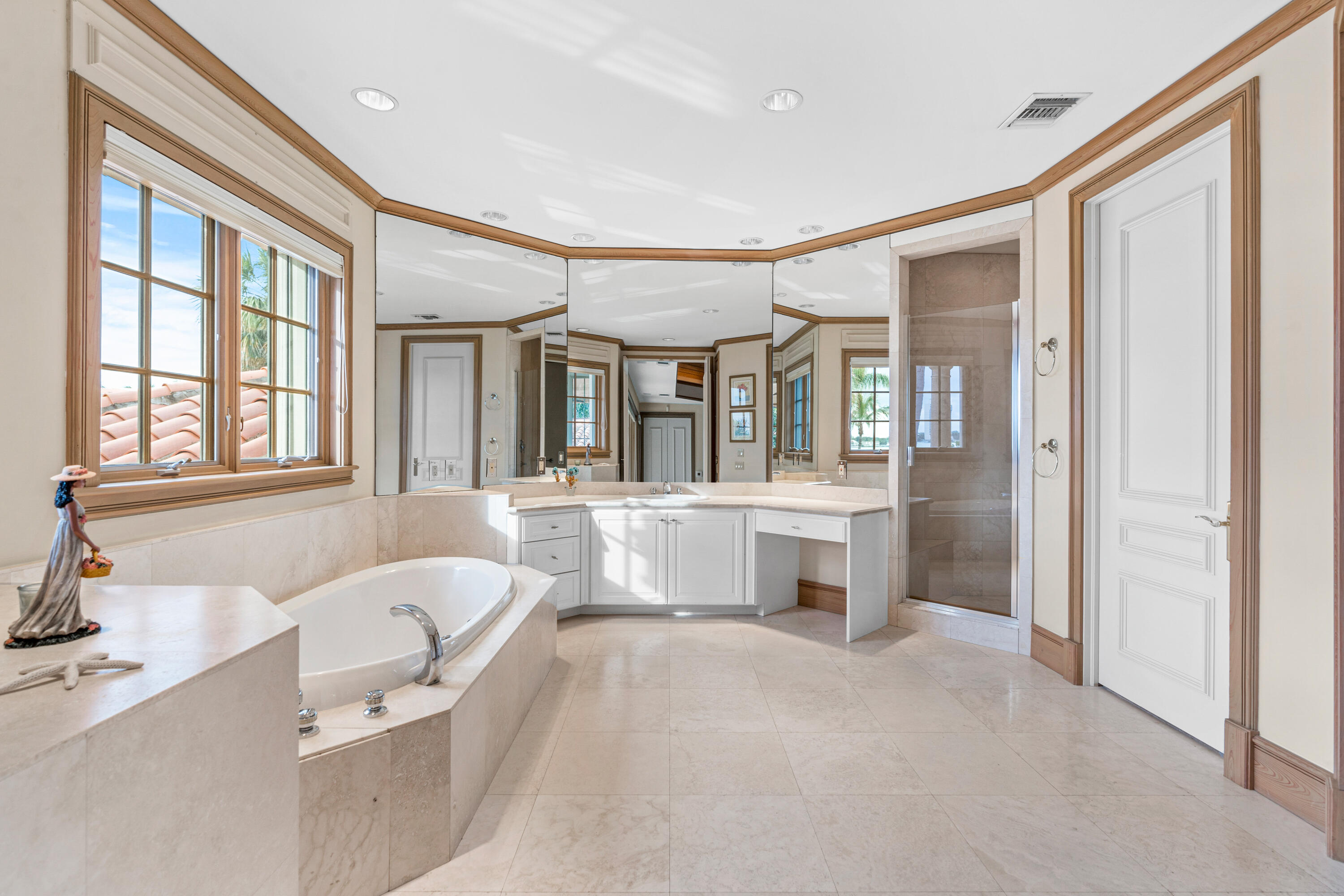 WALTON TR IN - Residential