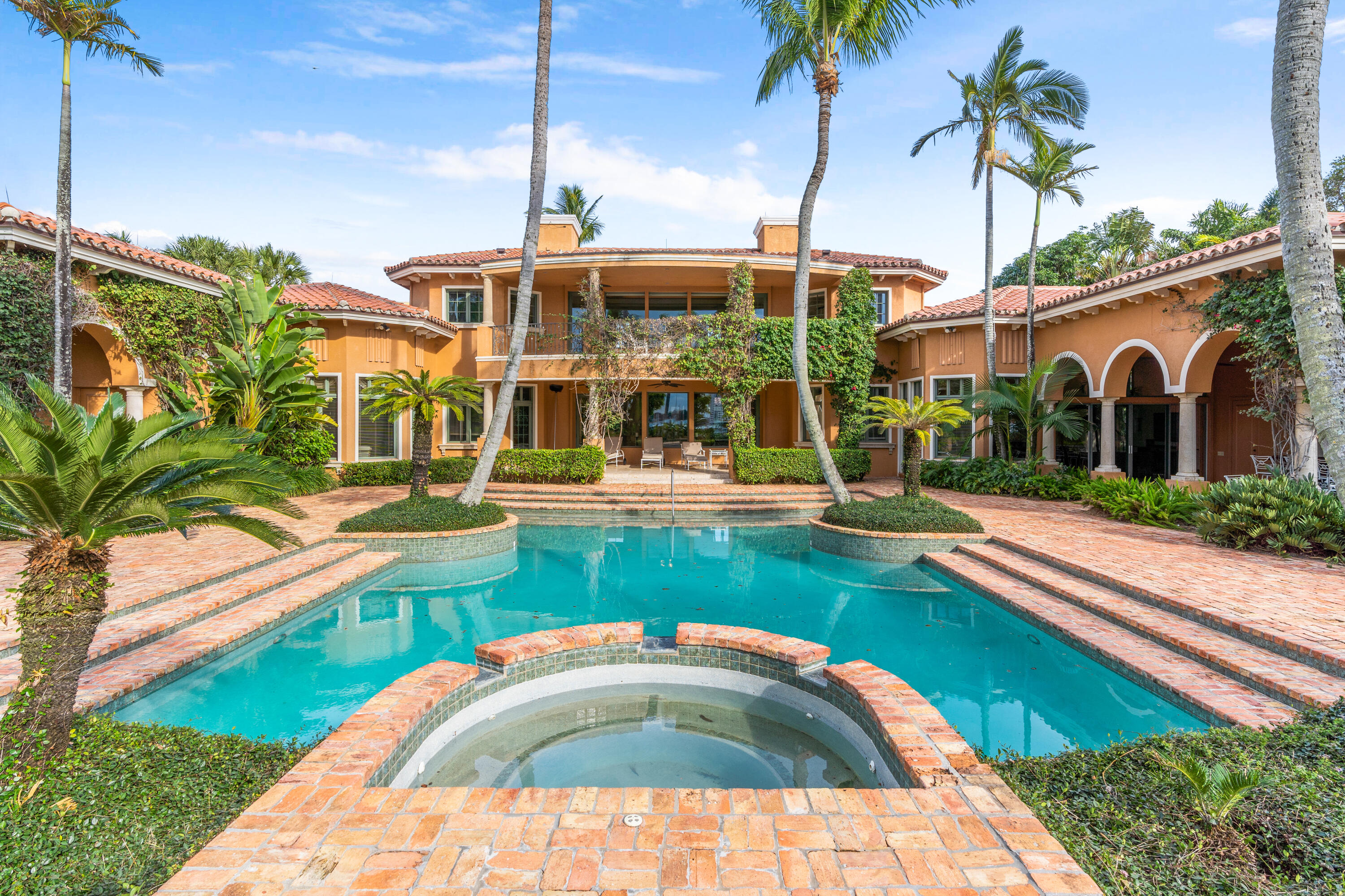 WALTON TR IN - Residential