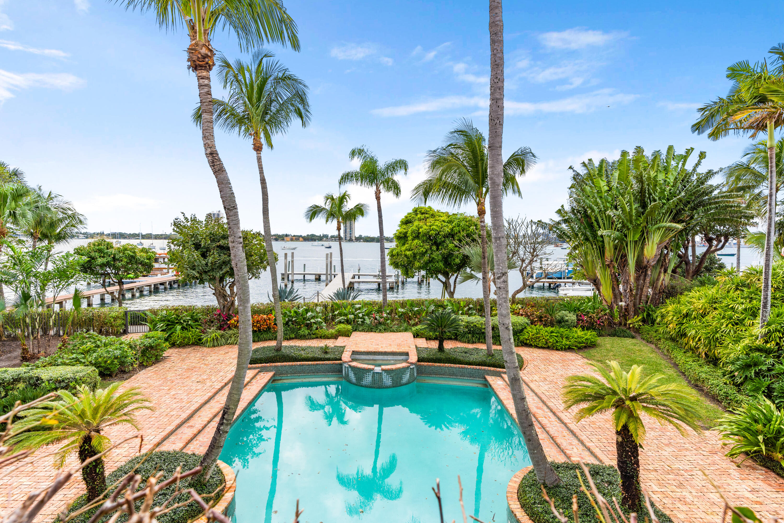 WALTON TR IN - Residential