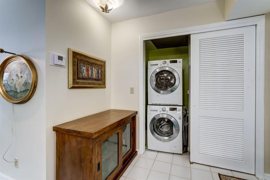 OCEAN PARKS CONDO - Residential