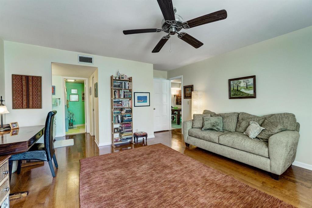 OCEAN PARKS CONDO - Residential