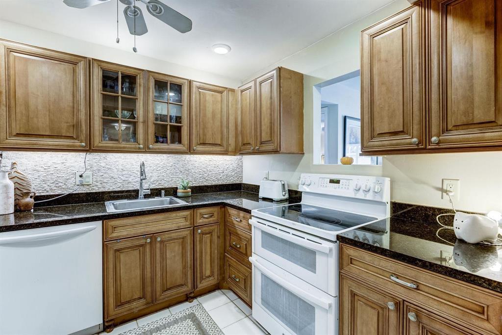 OCEAN PARKS CONDO - Residential