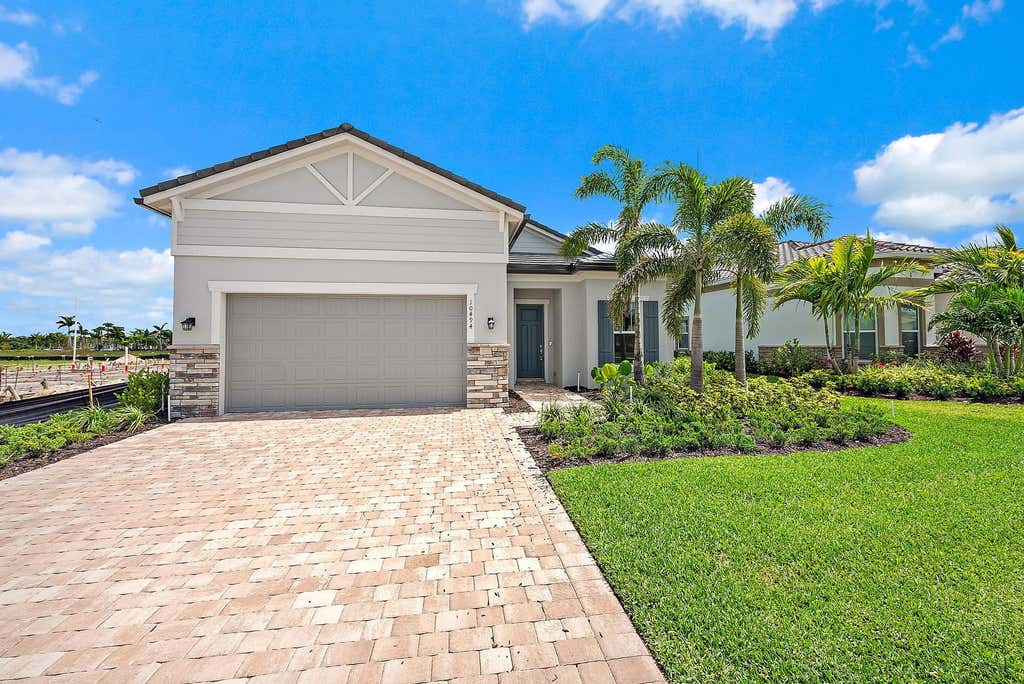 Photo of 10494 Northbrook Circle, Palm Beach Gardens, FL 33412 (MLS # R11122902)