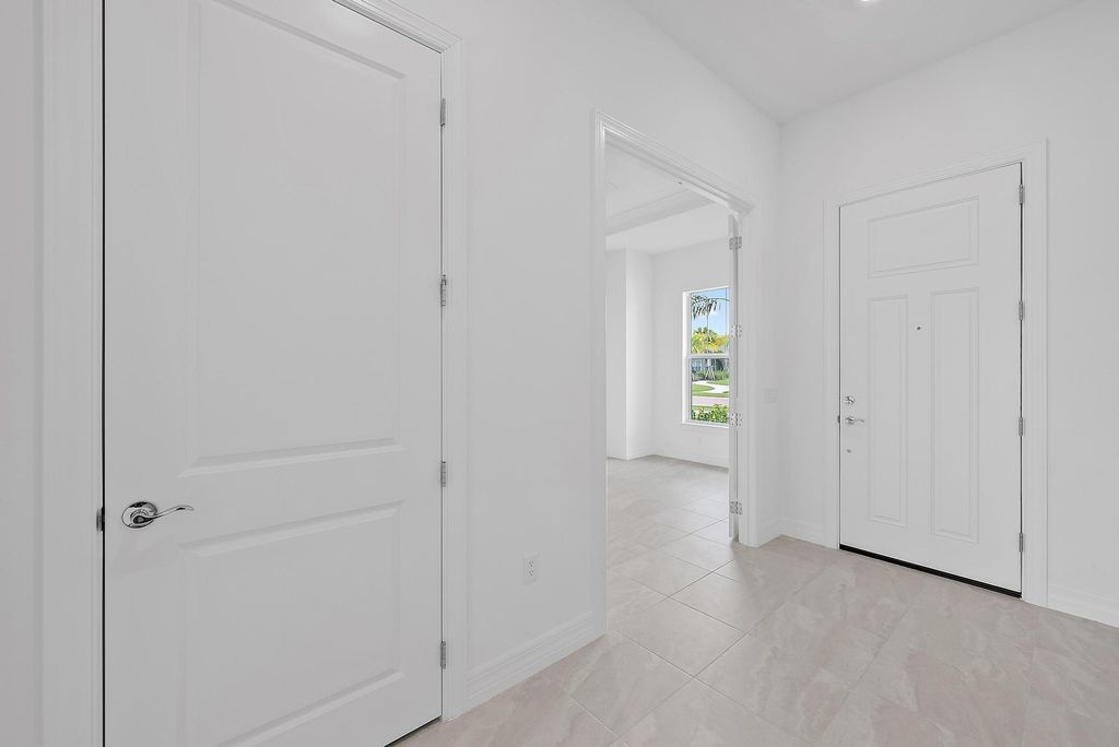 Photo of 10494 Northbrook Circle, Palm Beach Gardens, FL 33412 (MLS # R11122902)