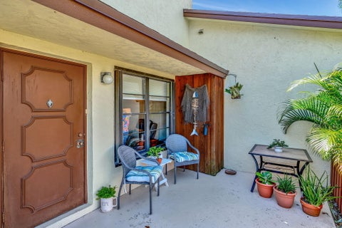 Photo of 7917 SE Villa Circle, Hobe Sound, FL 33455 (MLS # B26080896)