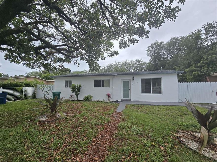 Come see this single family. Completely fenced for privacy. Newer roof and screened pool and patio. New kitchen with all new stainless-steel appliances., and new quartz counter tops. Formal dining area. Both bathrooms remodeled. Front door is impact. A very private and large garden area. Great location. Close to highways, shopping and Aventura Mall.