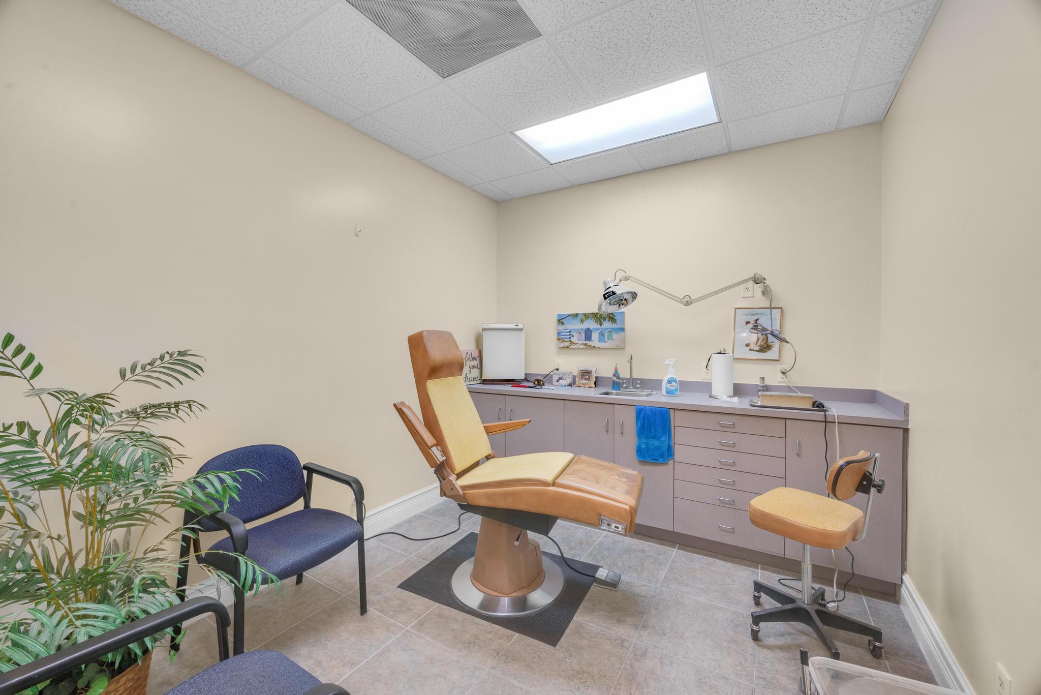13005 Southern Boulevard 225