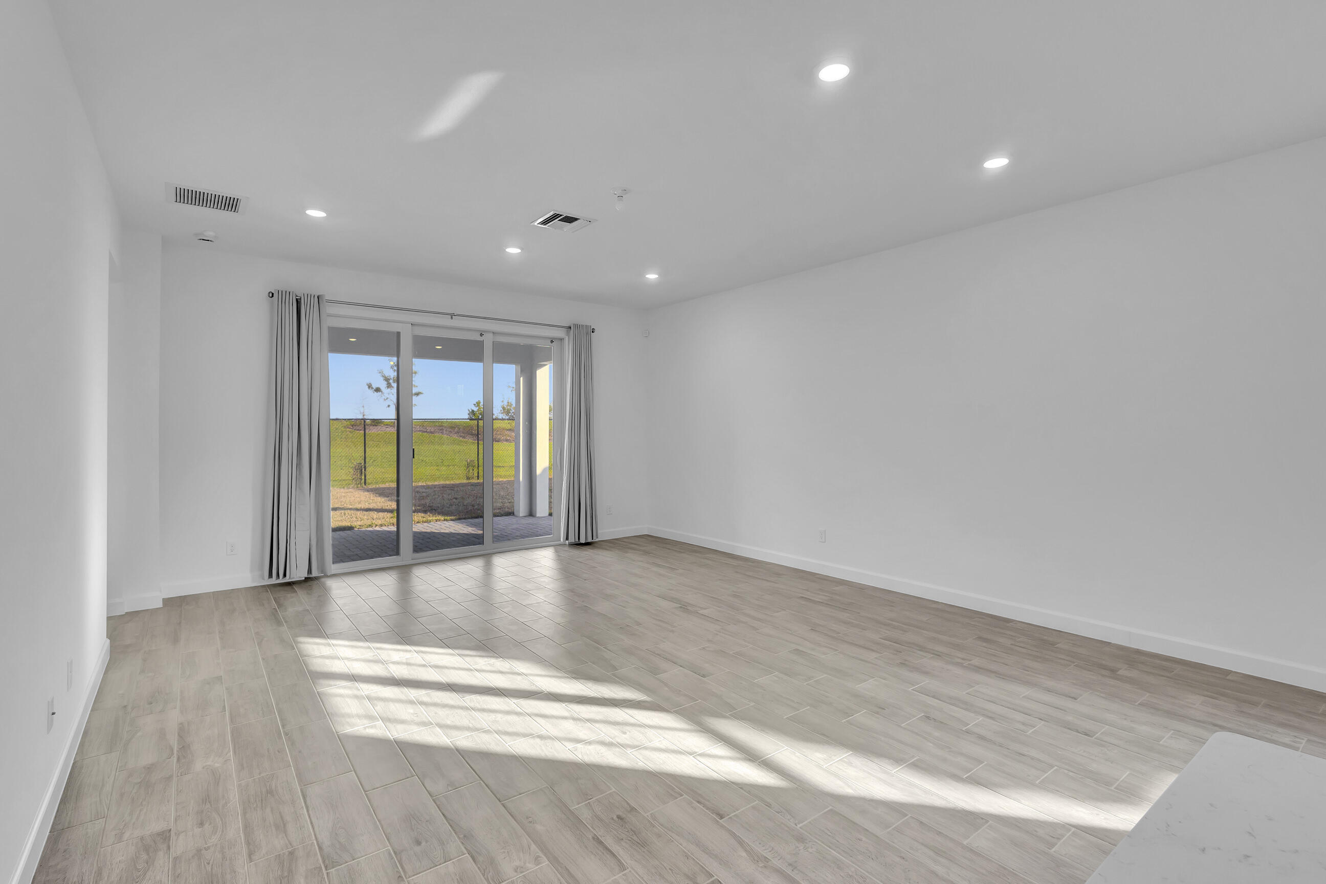 ARDEN PUD POD I SOUTH - Residential Lease