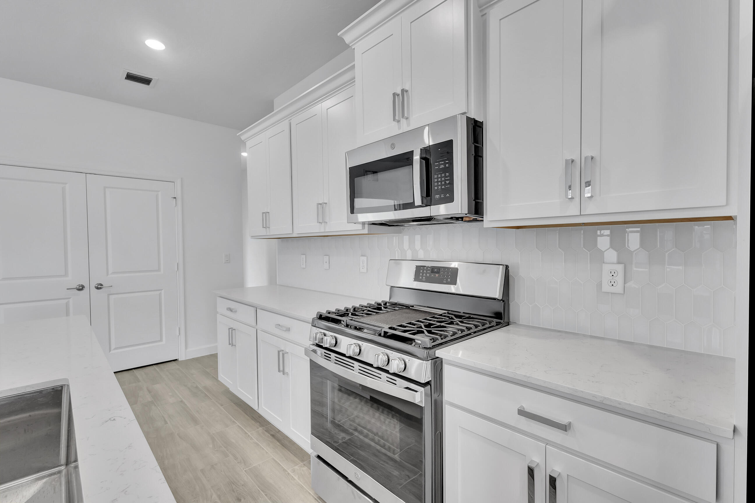 ARDEN PUD POD I SOUTH - Residential Lease