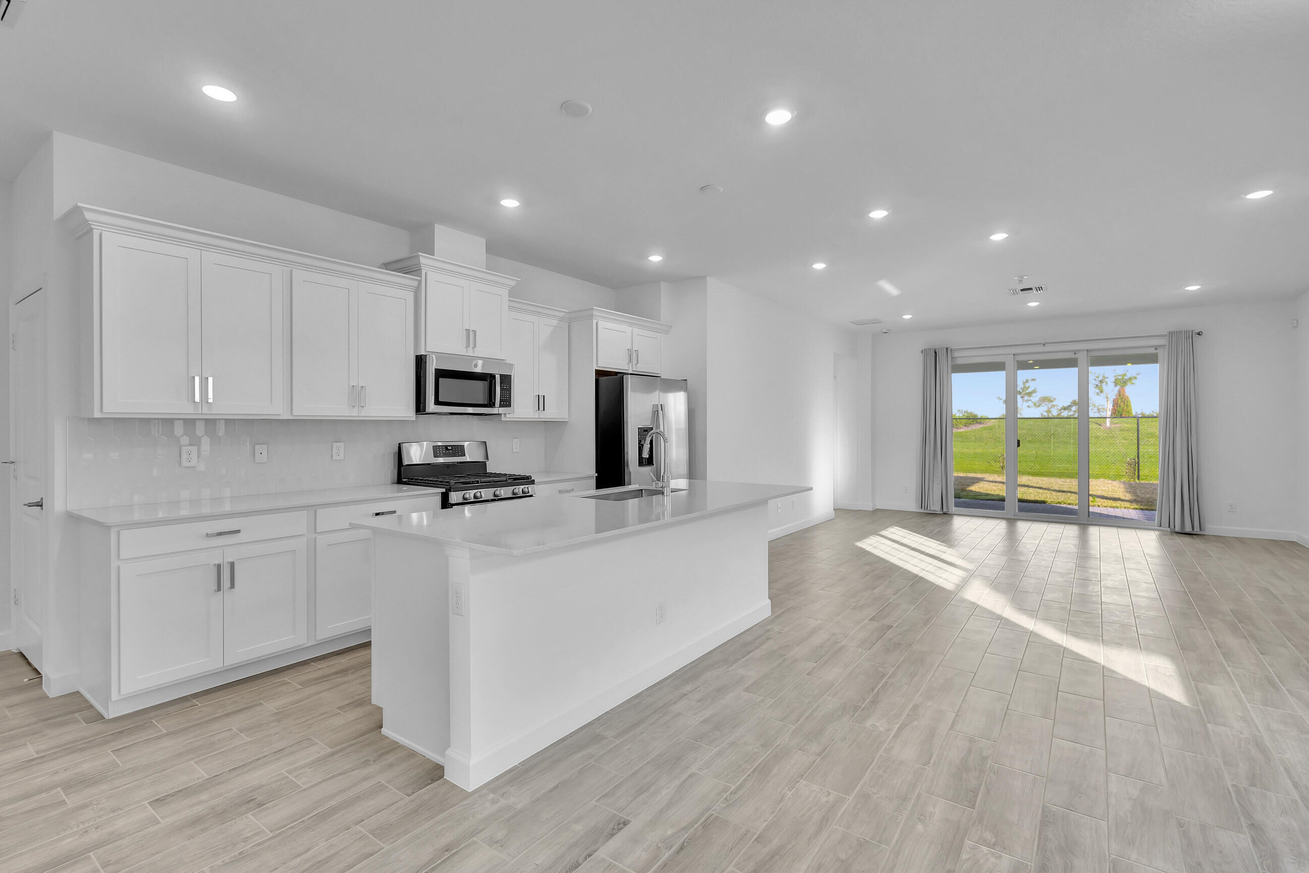 ARDEN PUD POD I SOUTH - Residential Lease