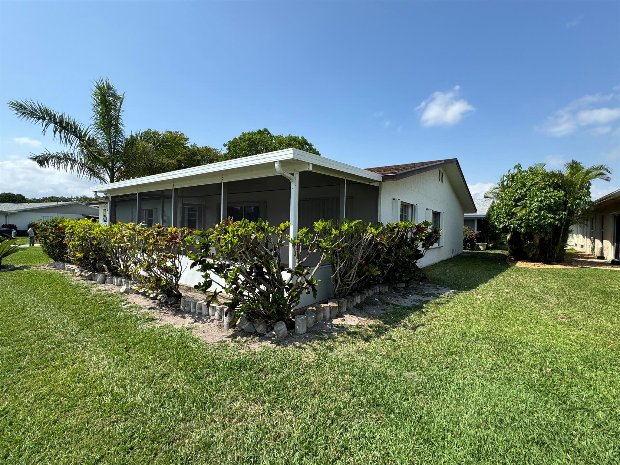 DELRAY VILLAS 5 - Residential Lease