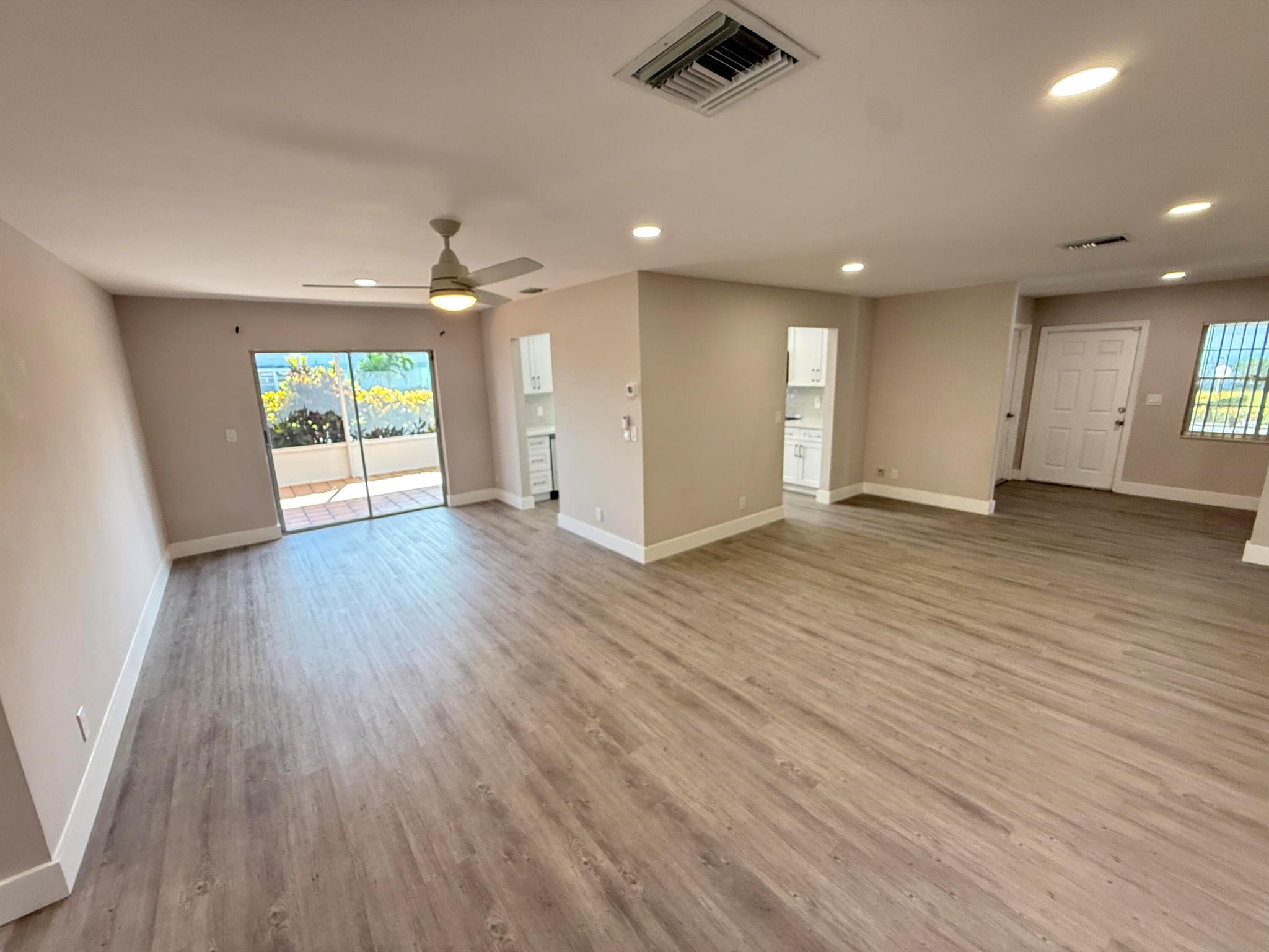 DELRAY VILLAS 5 - Residential Lease