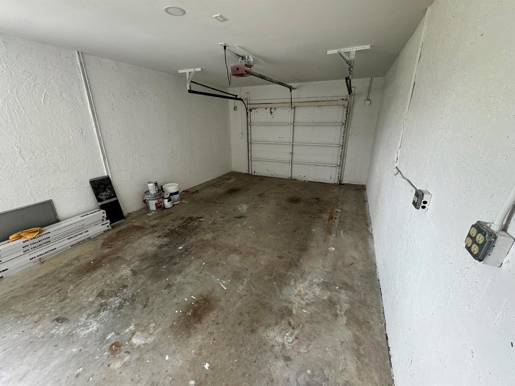 DELRAY VILLAS 5 - Residential Lease