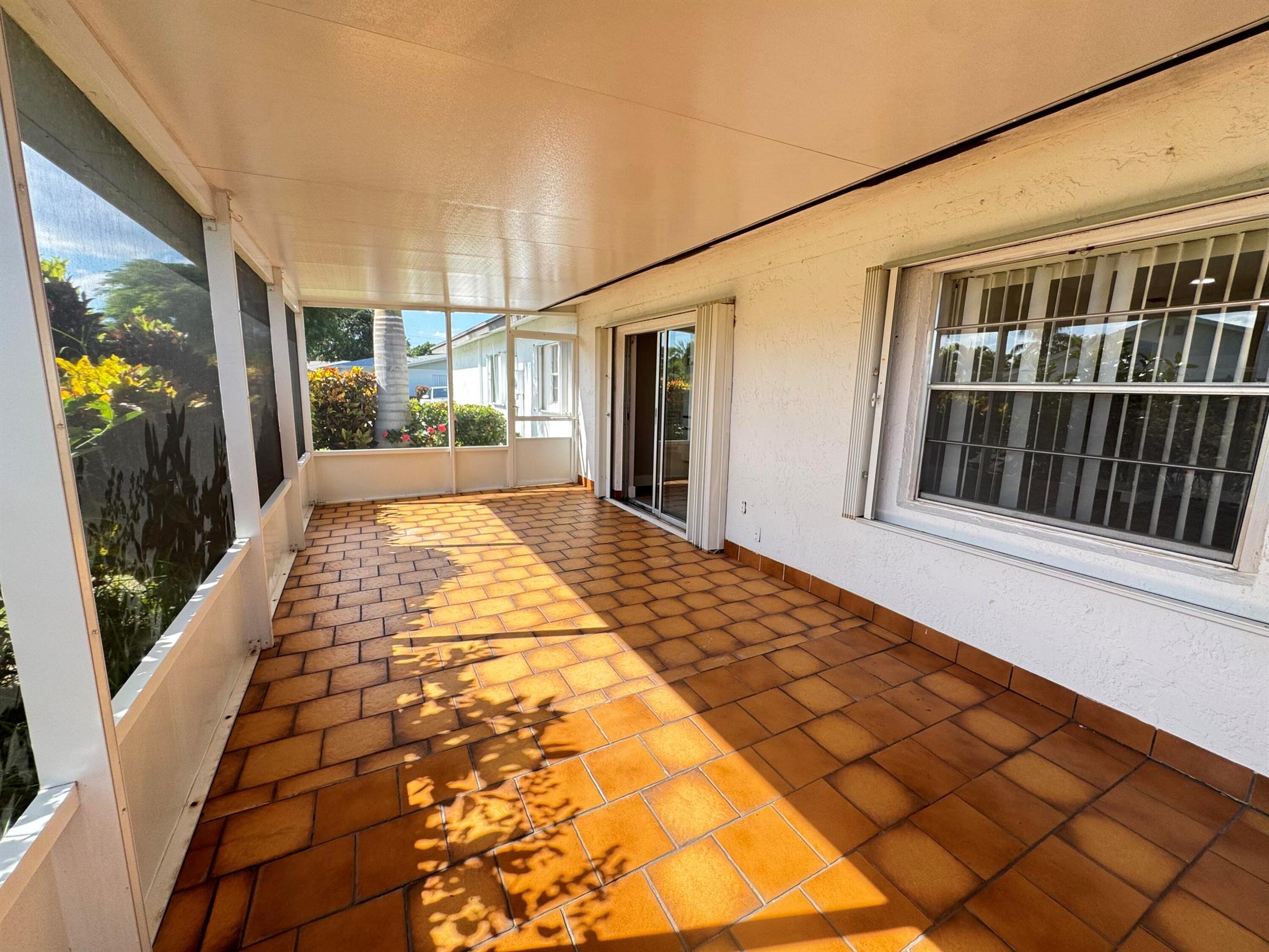 DELRAY VILLAS 5 - Residential Lease