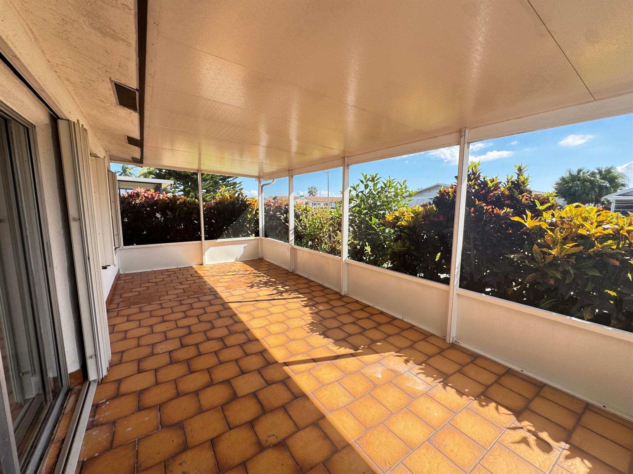 DELRAY VILLAS 5 - Residential Lease