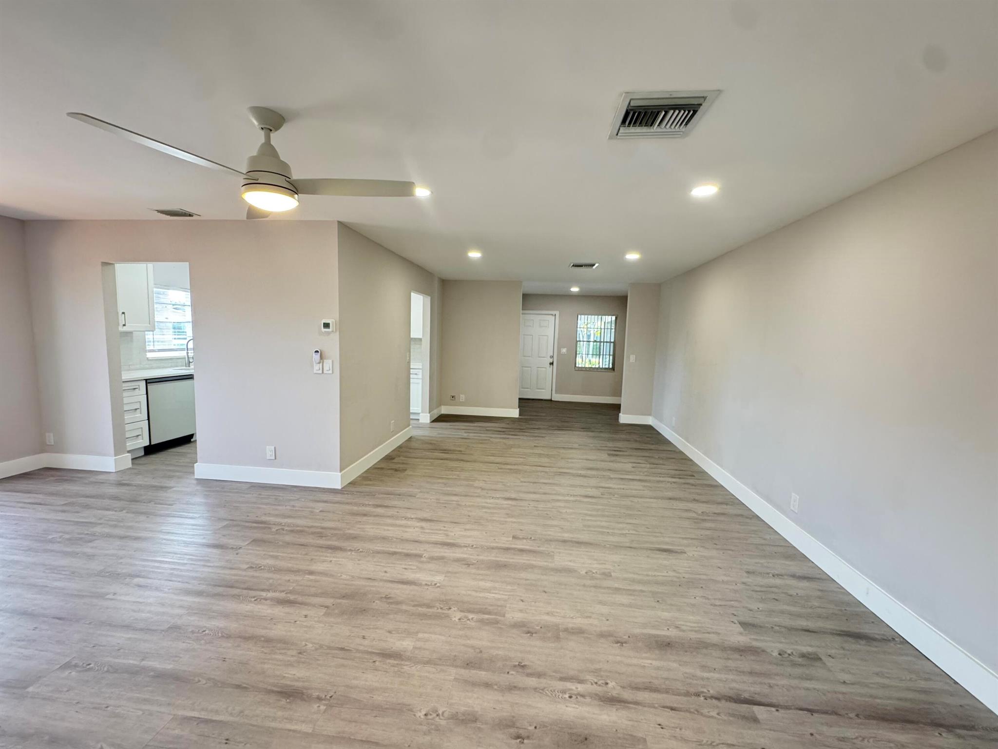 DELRAY VILLAS 5 - Residential Lease