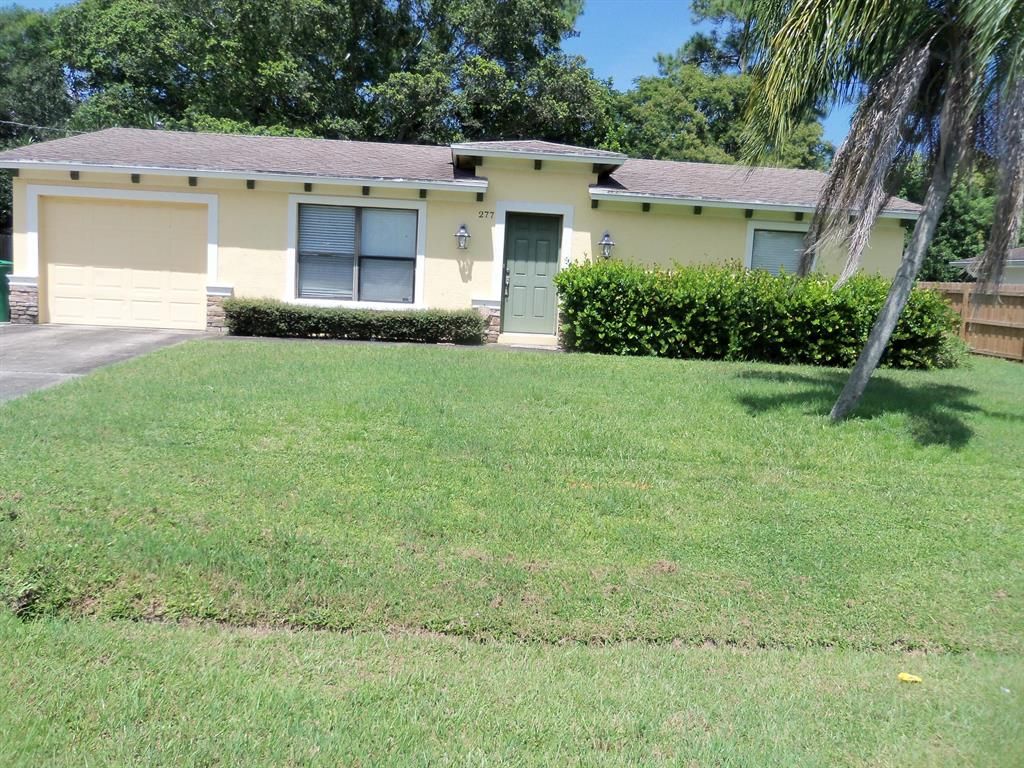 Photo of 277 SE Verada Avenue, Port Saint Lucie, FL 34983 (MLS # R10744085)