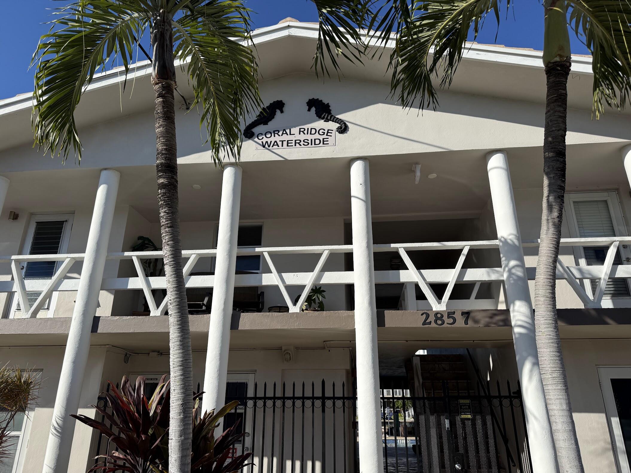 2857 NE 32nd Street 25