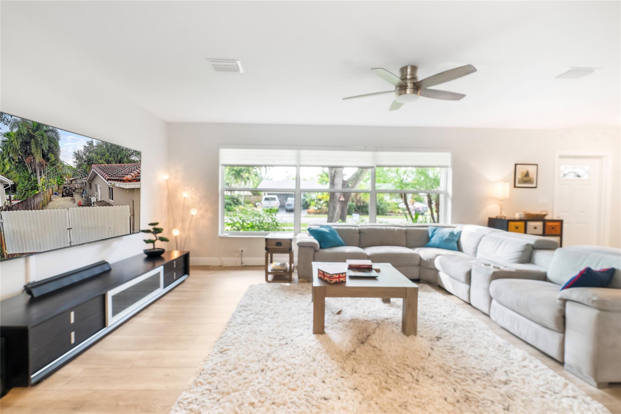 Plantations Secluded Gard - Residential