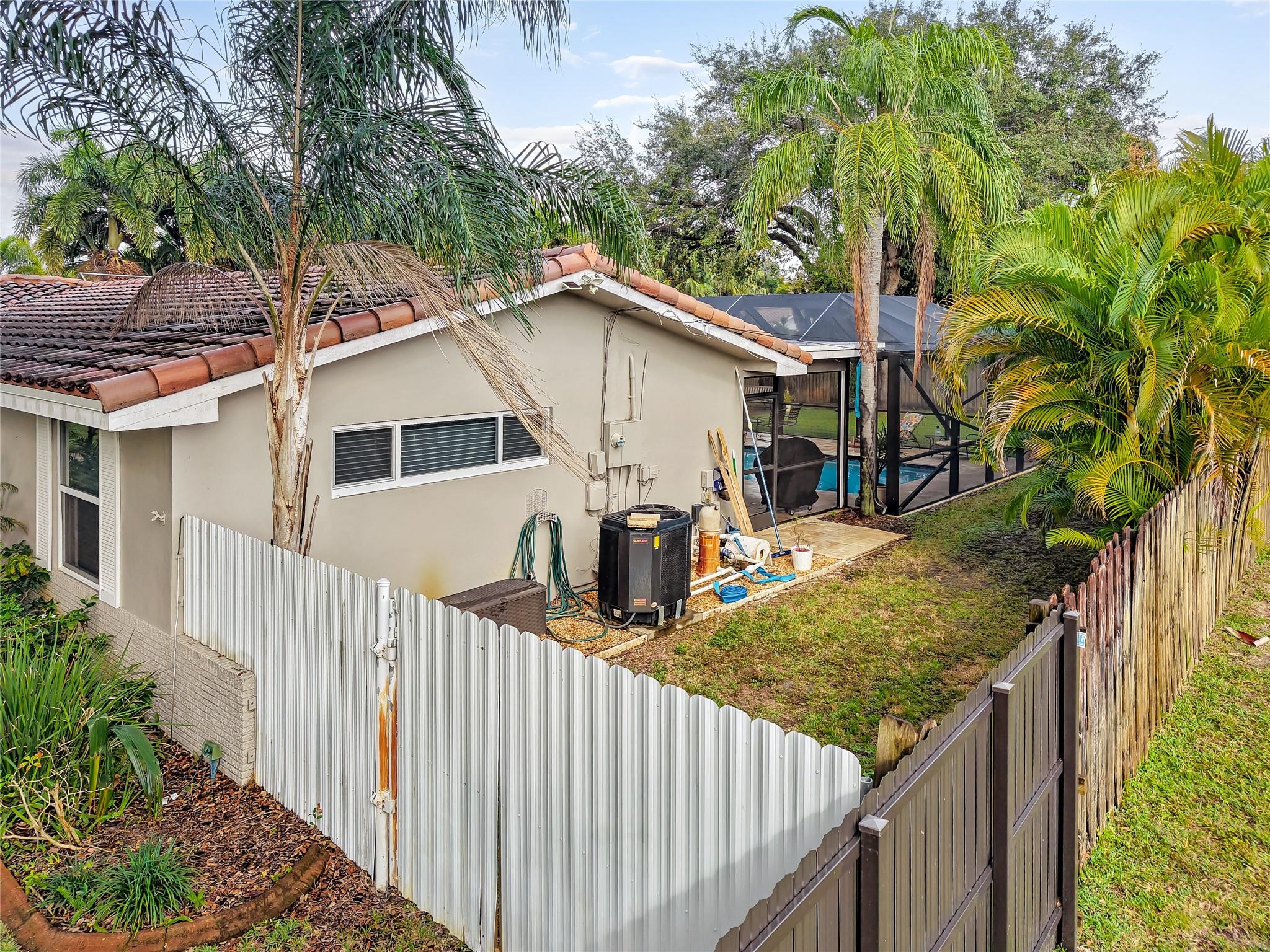 Plantations Secluded Gard - Residential