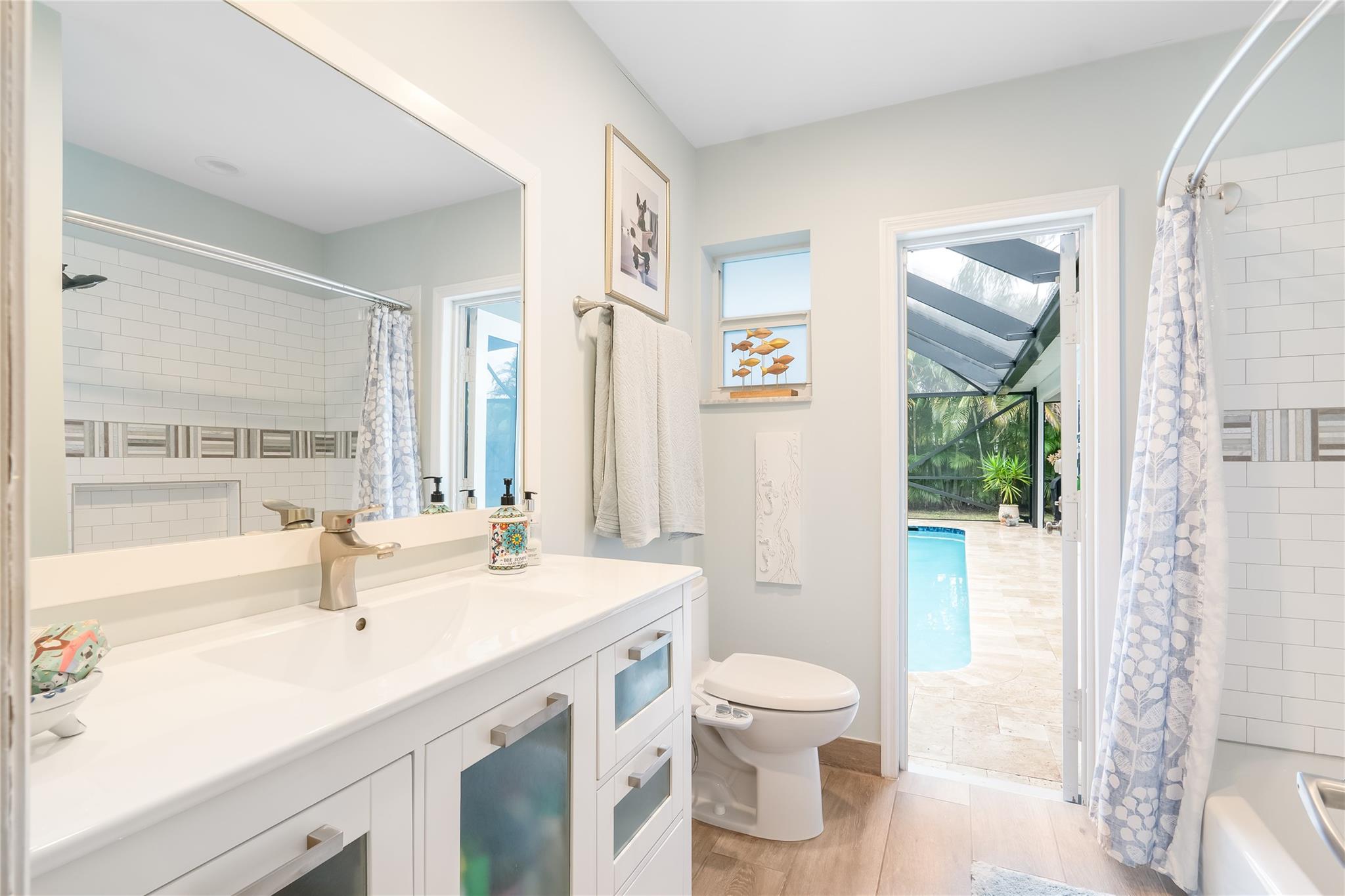 Plantations Secluded Gard - Residential