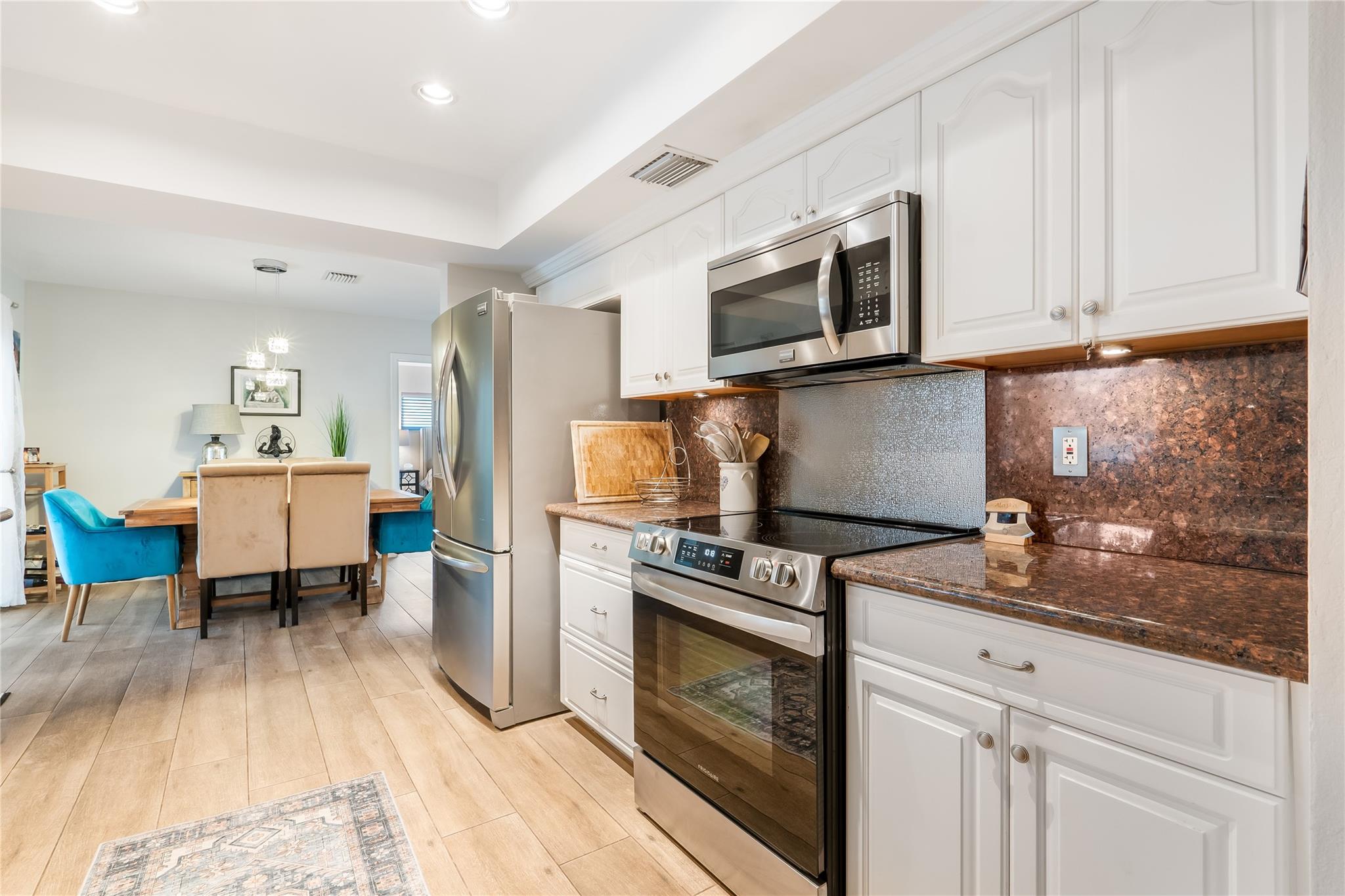 Plantations Secluded Gard - Residential