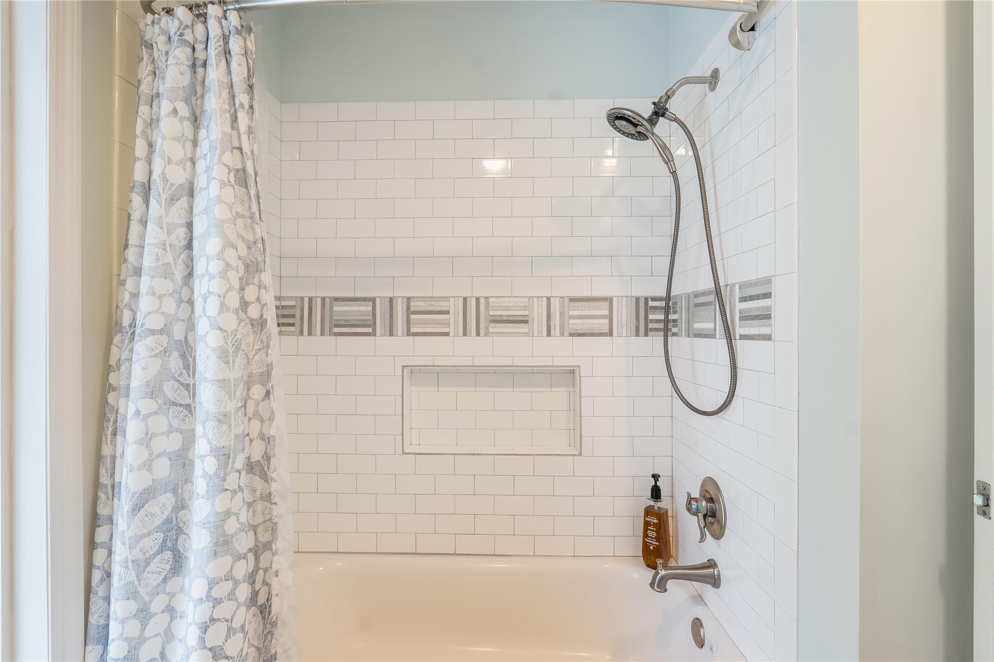 Plantations Secluded Gard - Residential