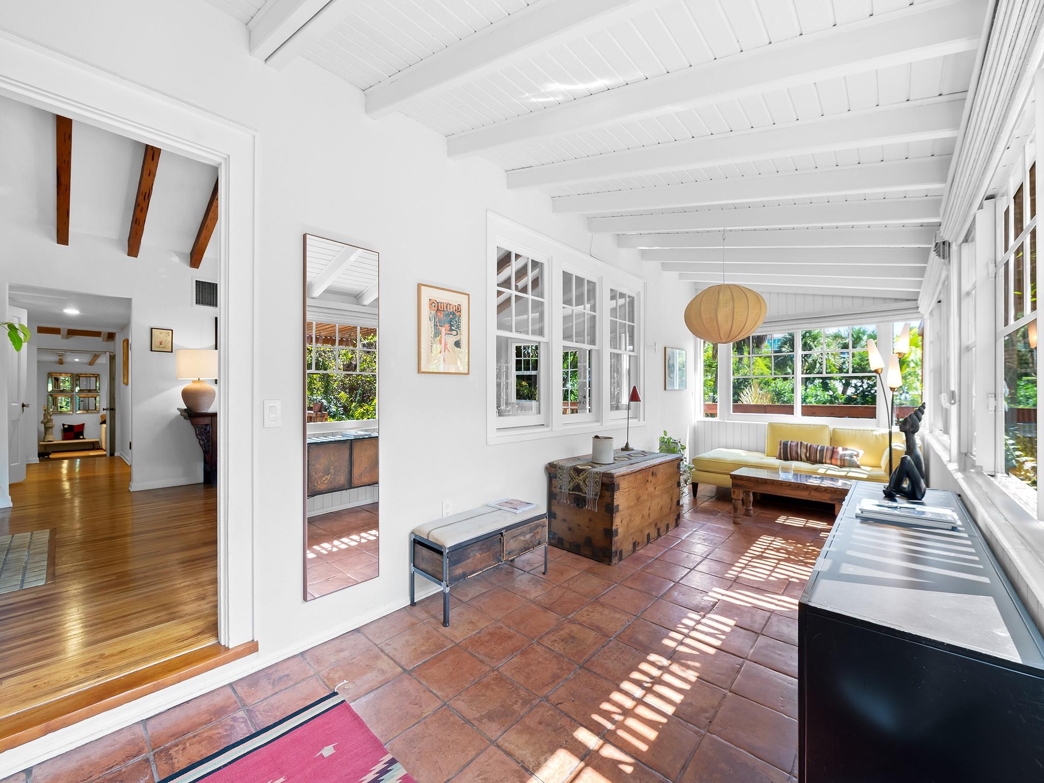 VICTORIA PARK CORR AMEN P - Residential