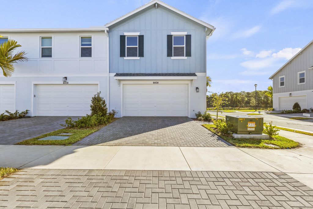 Photo of 4404 Longwood Lake Square, The Acreage, FL 33470 (MLS # B26019637)