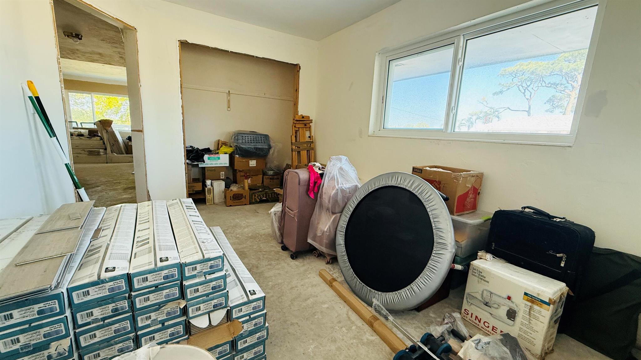 LAKESIDE POINT APT 4 COND - Residential