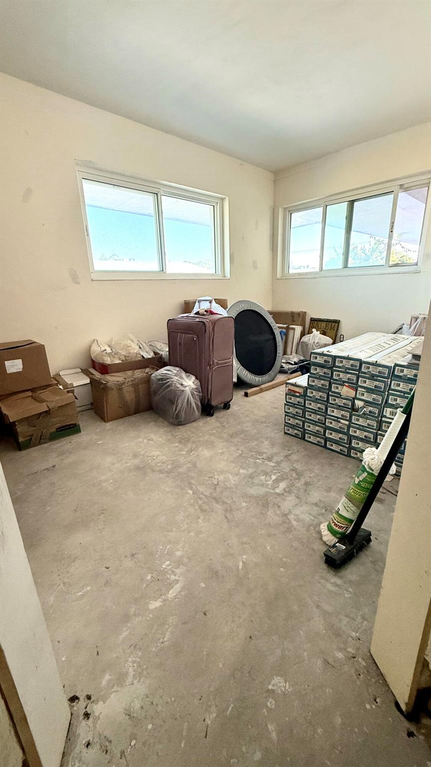 LAKESIDE POINT APT 4 COND - Residential