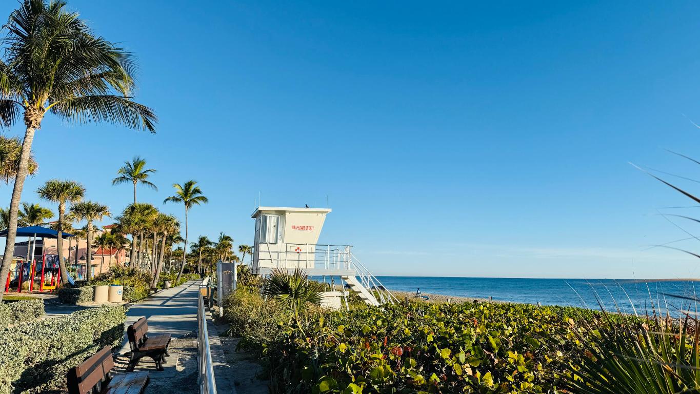 LAKESIDE POINT APT 4 CONDO - Residential