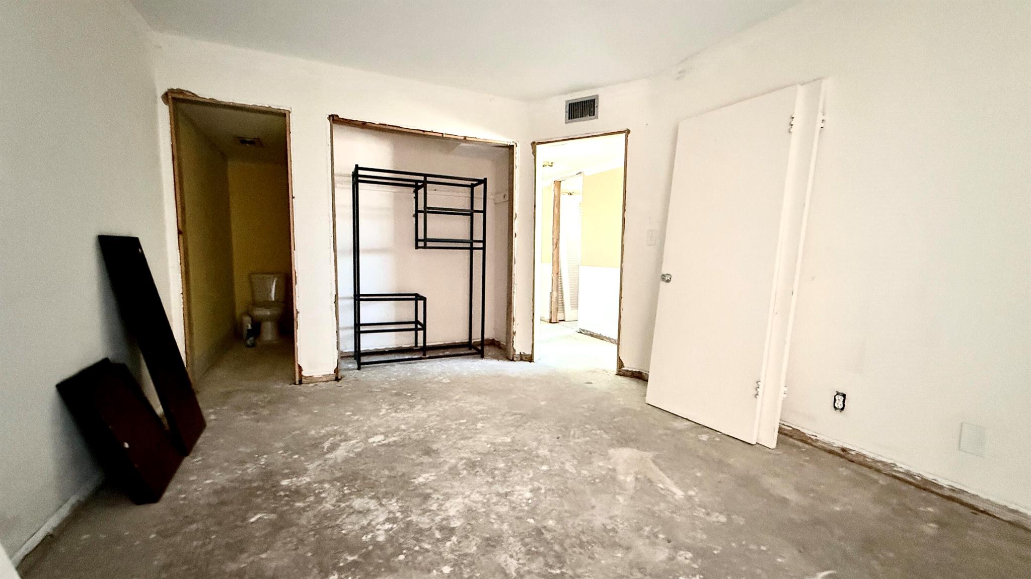 LAKESIDE POINT APT 4 COND - Residential