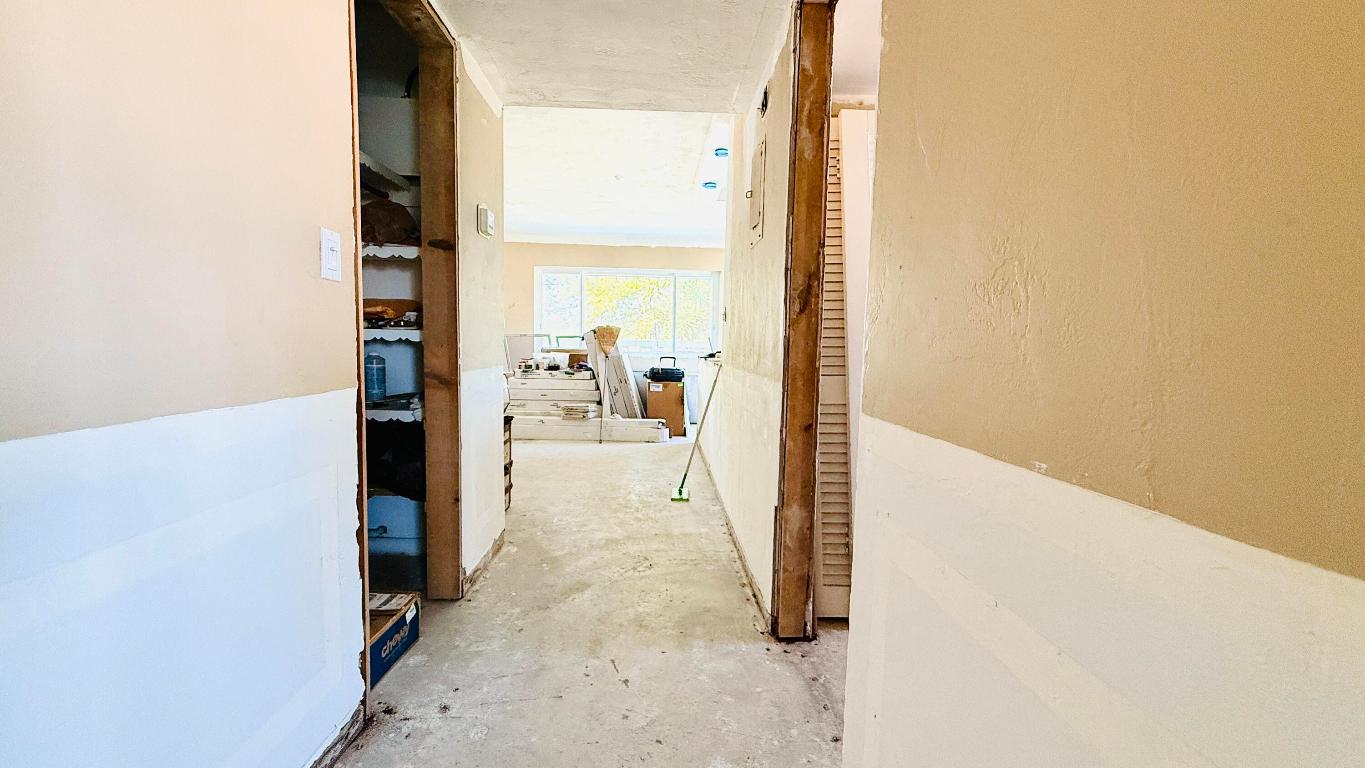 LAKESIDE POINT APT 4 CONDO - Residential